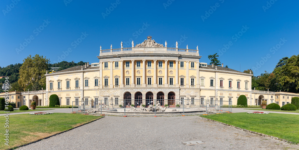 Fototapeta premium Villa Olmo