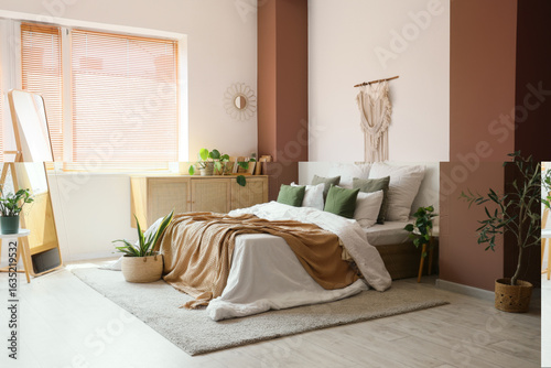 Modern bedroom interior des...
