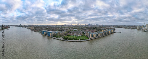 Photography Panoramic aerial view of isle of dog peninsula