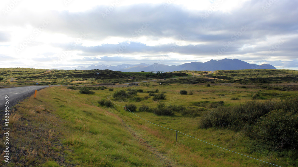Fototapeta premium Cloudy Skies over the Icelandic Highlands