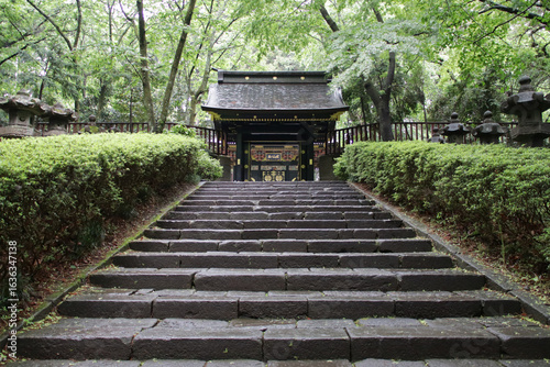 Tableau sur toile pavilion in a funerary complex (zuihoden or date masamune's mausoleum) in sendai