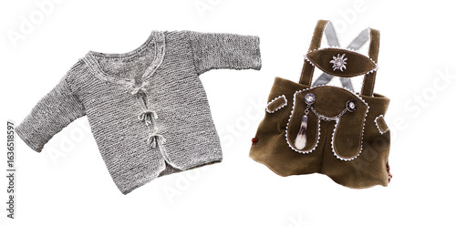 Strickjacke in Grau im alpinen Trachtenstil