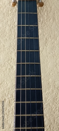 instrumentos musicales, guitarra, rock, acustica, musica, cuerdas de guitarra,guittar, guitarra española, partes de la guitarra, clases de musica, clases de guitarra,