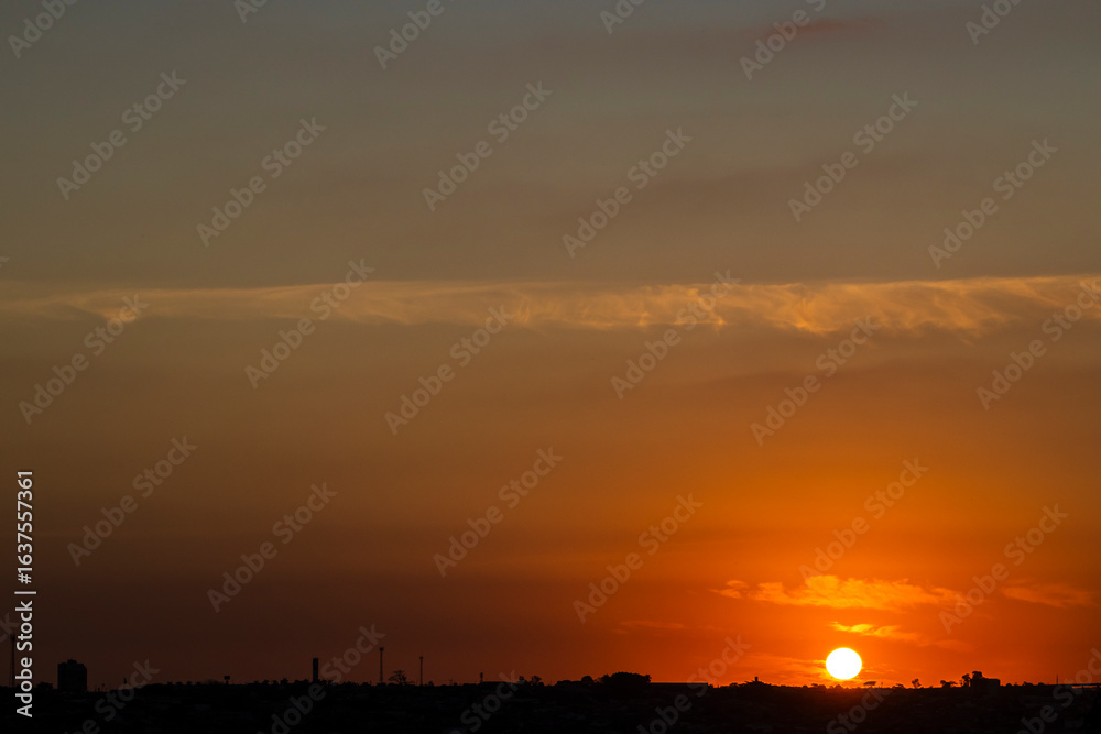 Naklejka premium Silhouette of cityscaper buildings during a sunset in Brazil