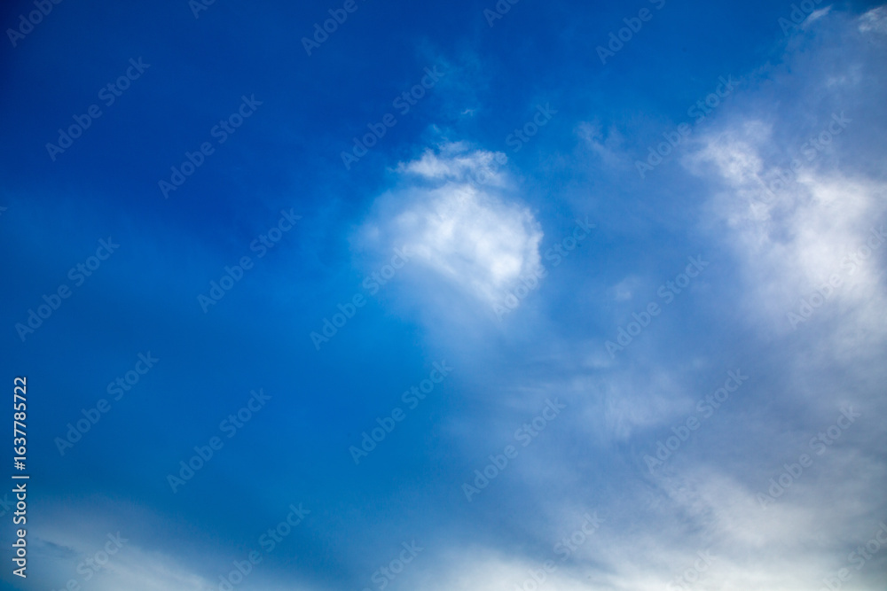 Obraz premium 夏の奄美大島の風景。夏雲。