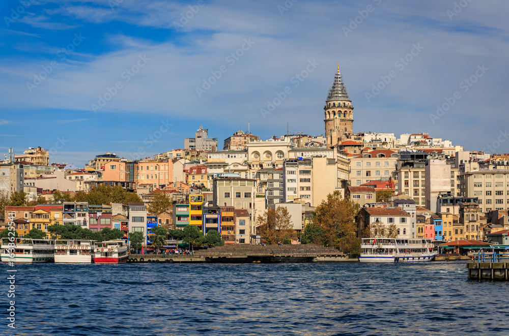 Fototapeta premium Bosphorus Strait with a ferry near Galata Bridge in Istanbul, Turkey