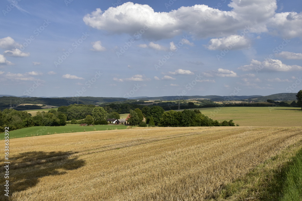 Landschaft und Ausblick zwischen Vlotho und Rinteln Landschaft und Ausblick zwischen Vlotho und Rinteln