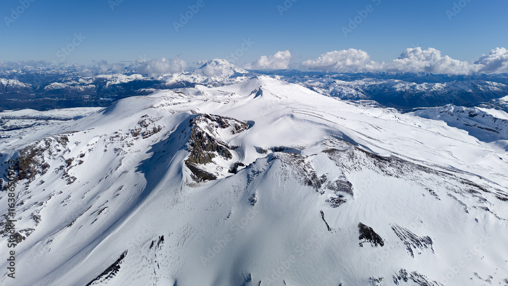 Obraz premium Aerial view of the Copahue volcano in Neuquén, Argentina.