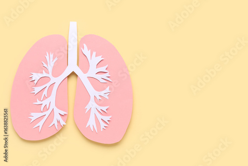 Paper lungs on beige backgr...