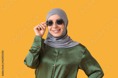 Beautiful young Muslim woma...
