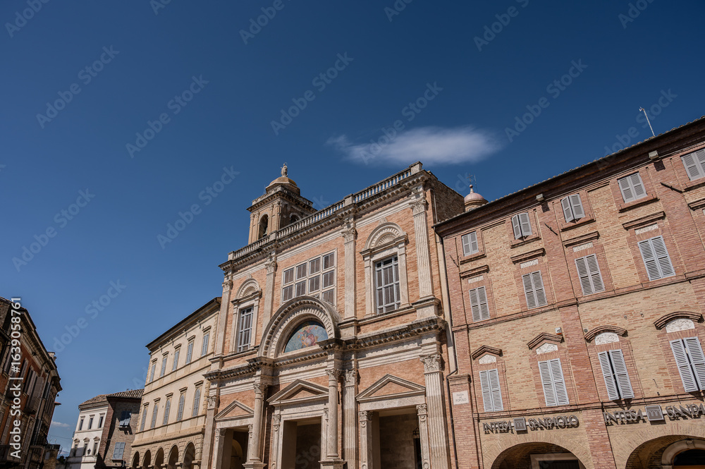 Fototapeta premium Offida, Ascoli Piceno, Marche. Collegiate Church of S. Maria Assunta 2025