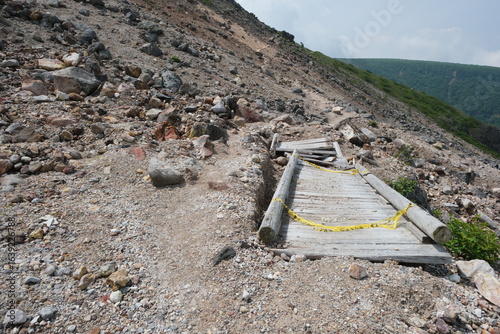 那須岳。通行止めの道。日本の雄大な自然。
Mt. Nasu.Amazing trekking area in Tochigi