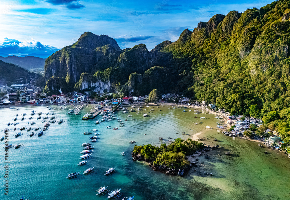 Fototapeta premium Aerial view of El Nido on the Island of Palawan, Philippines