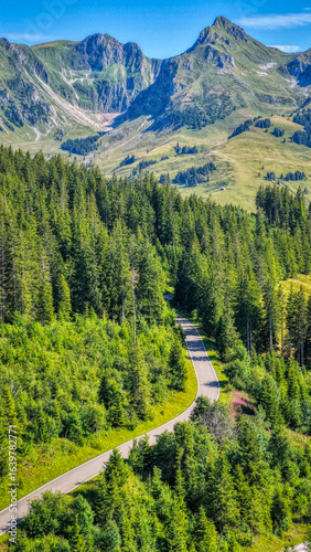 Blick ins Gantrischgebiet, Gurnigel, Kanton Bern, Schweiz, Luftaufnahme, August 2025