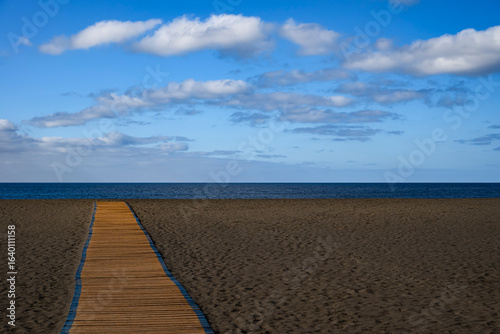 Steg am Strand der Ostküste von Fuerteventura