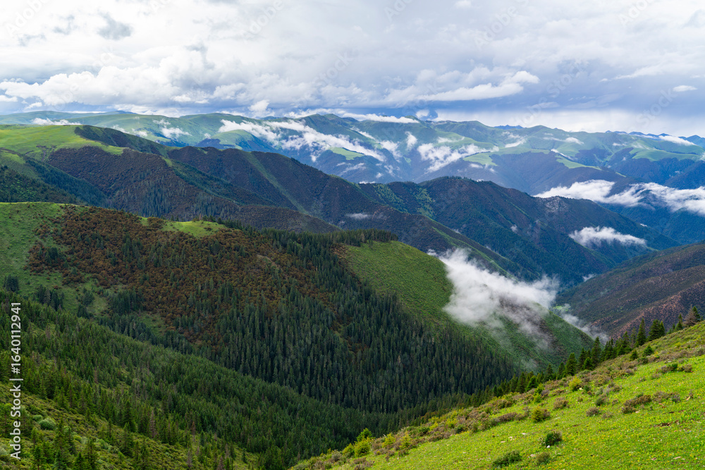 Naklejka premium landscape of mountain range, panoramic scenery
