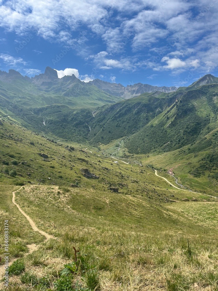 Naklejka premium mountain landscape with mountains