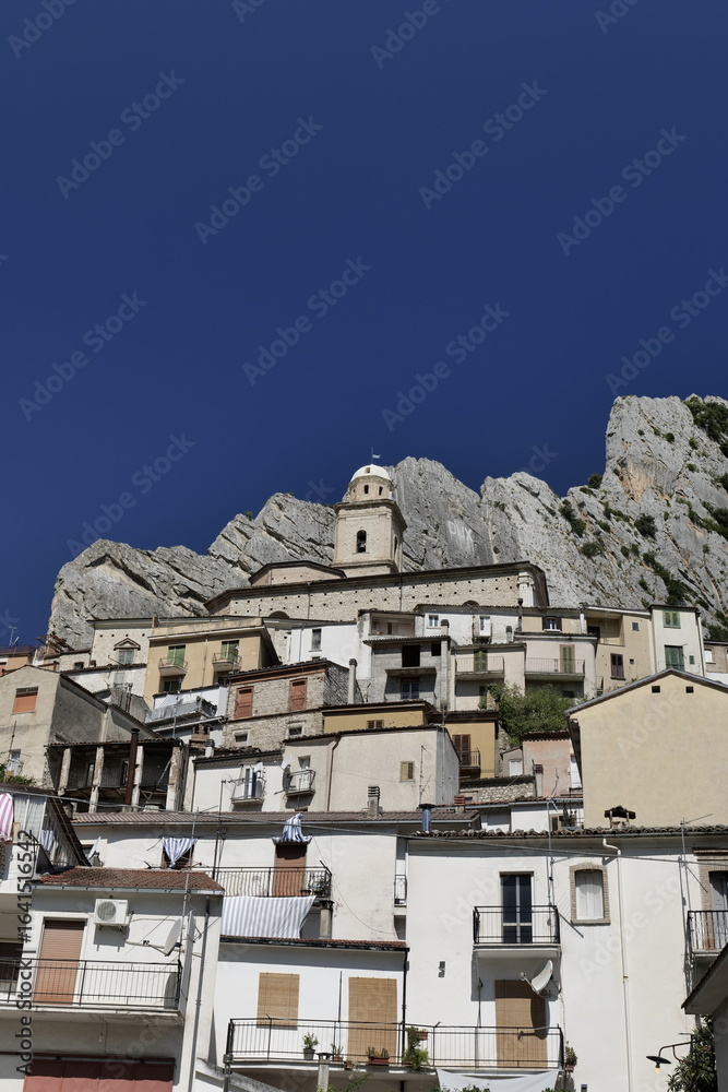 Fototapeta premium View of a mountain village in Abruzzo, Italy.