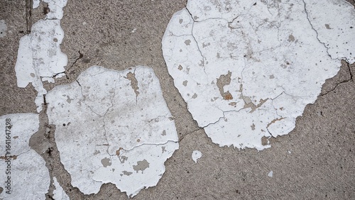 White-coated rough concrete...