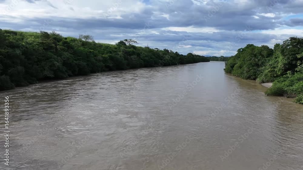 Río magdalena en dron en el municipio de Campoalegre Huila Colombia / Magdalena River by drone in the municipality of Campoalegre, Huila, Colombia Río magdalena en dron en el municipio de Campoalegre Huila Colombia / Magdalena River by drone in the municipality of Campoalegre, Huila, Colombia