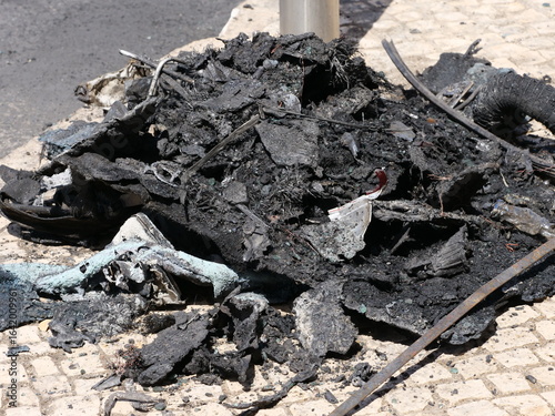 Fotografie charred remains or belongings from an apartment fire