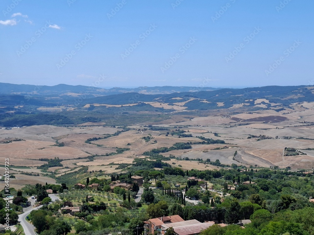 Fototapeta premium panoramic view of a tuscan landscape