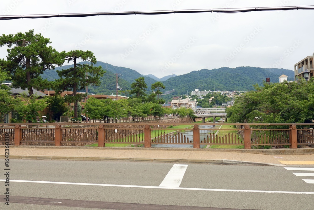 Obraz premium Ashiya City, Hyogo Prefecture, Japan, August 9, 2025. Scenery around the Ashiya River.