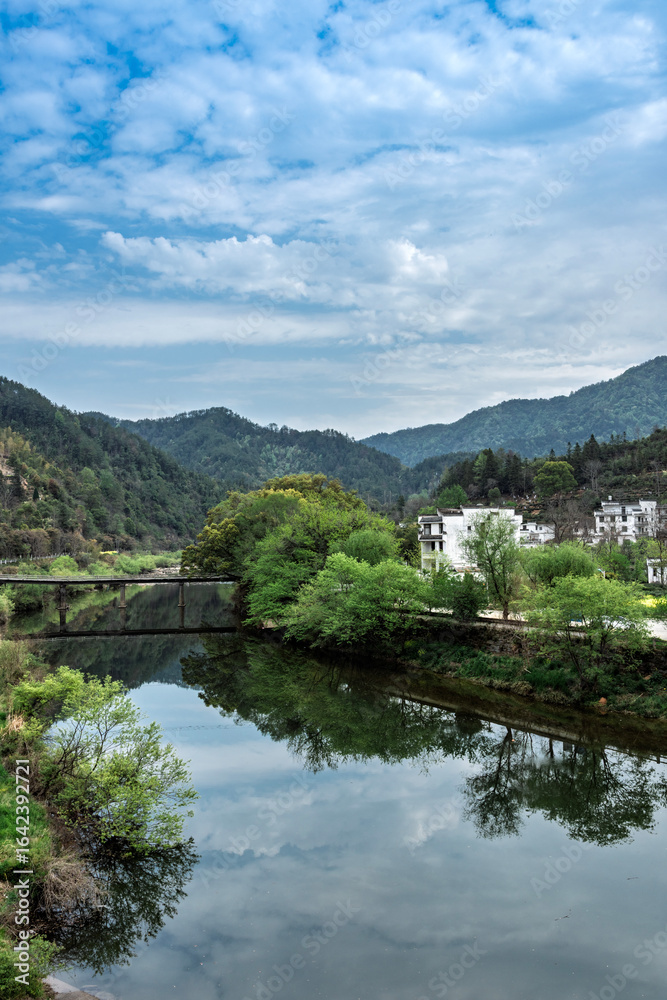 Fototapeta premium landscape with lake and mountains