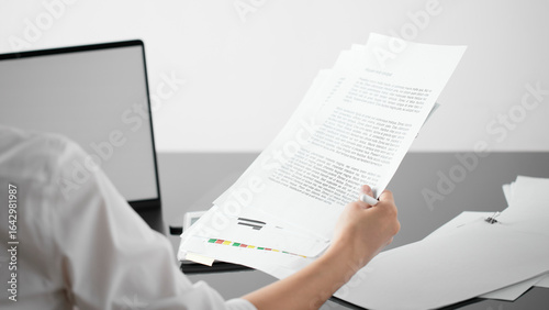 Wallpaper Mural Business concept. A confident gesture by a female leader with leadership and innovative attitude. Torontodigital.ca