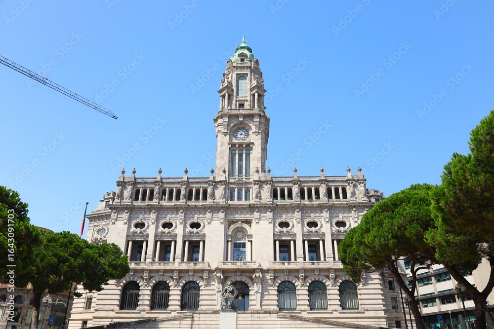 Fototapeta premium Porto City Hall ( Camara Municipal do Porto ). Neoclassical 1900s building featuring a black-marble entrance hall & a clocktower with city views.