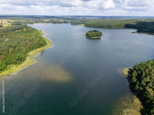 Fototapeta Naklejka Na Ścianę i Meble -  Jezioro Majcz Wielki, Mazury, Polska