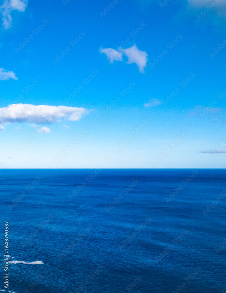 Fototapeta premium Stunning view of Atlantic Ocean.