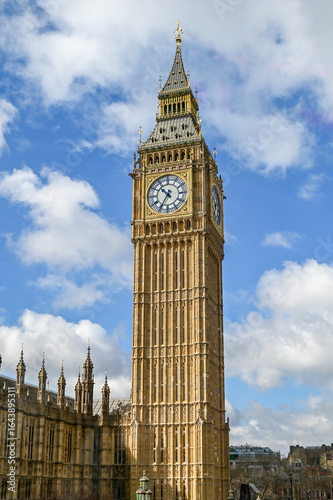 ロンドンにあるビッグベンのとても美しい風景