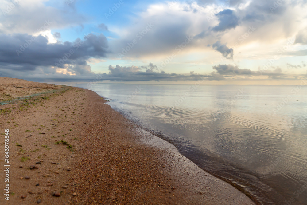 Obraz premium Beautiful landscape, Gulf of Finland early in the morning.
