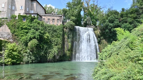 The Cascata Grande is formed by the left arm of the Liri River and is approximately 27 meters high:one of the few waterfalls to be found in the historic center of a city, unique in Italy and in Europe