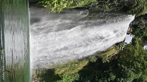 The Cascata Grande is formed by the left arm of the Liri River and is approximately 27 meters high:one of the few waterfalls to be found in the historic center of a city, unique in Italy and in Europe