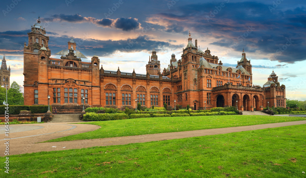 Fototapeta premium Glasgow - Kelvingrove Museum and Art Gallery - Scotland, nobody