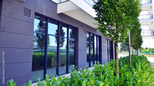 Quadro su tela Panoramic windows of new commercial premises