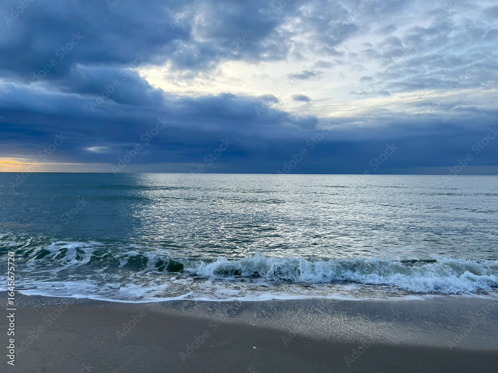 Obraz premium sea and clouds