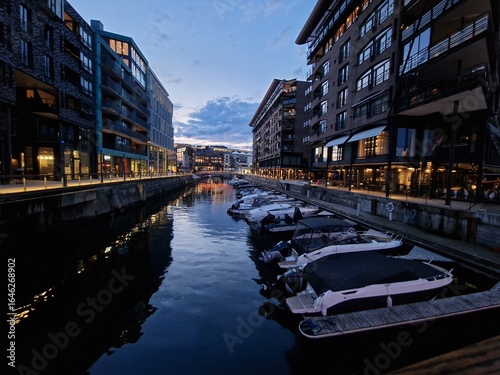 Photography Oslo at night