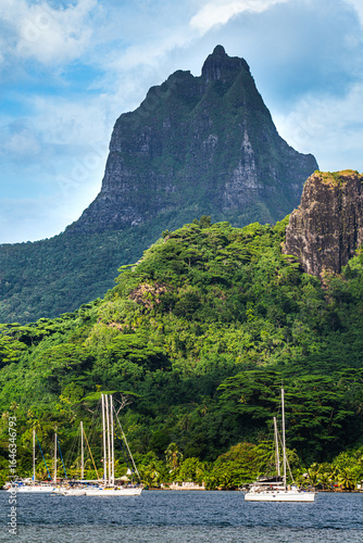 Mount Mou'aroa (Shark's Tooth)