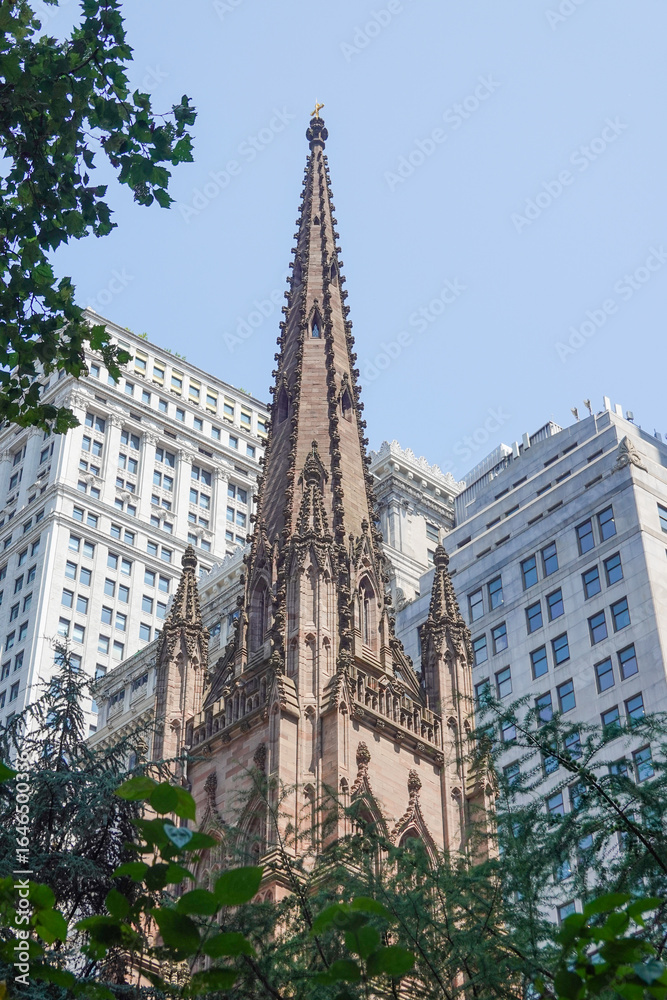 Obraz premium Neo Gothic Spire Piercing City Skyline