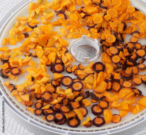 carrot, fresh, purple, healthy, sliced, meal, food, eating, green, organic, diet, vegetarian, rustic, vegetable, coleslaw, bowl, appetizer, dish, nutrition, raw, white, shredded, red, salad, cabbage, 