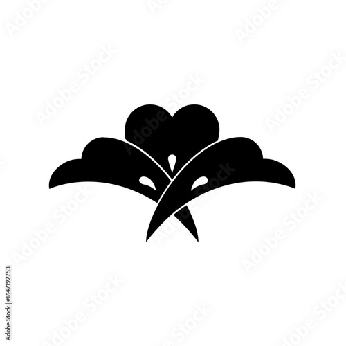 片喰紋・扇片喰（おうぎかたばみ）/ 片喰扇（かたばみおうぎ）