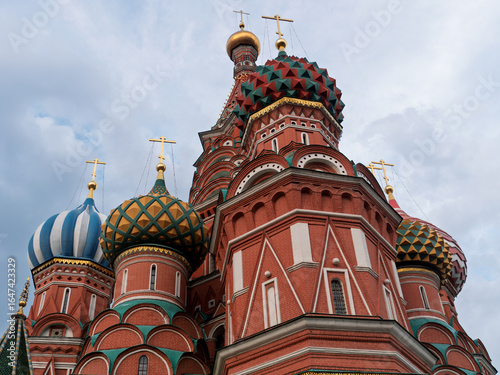 St. Basils Cathedral: Iconic Moscow Landmark with Unique Architecture