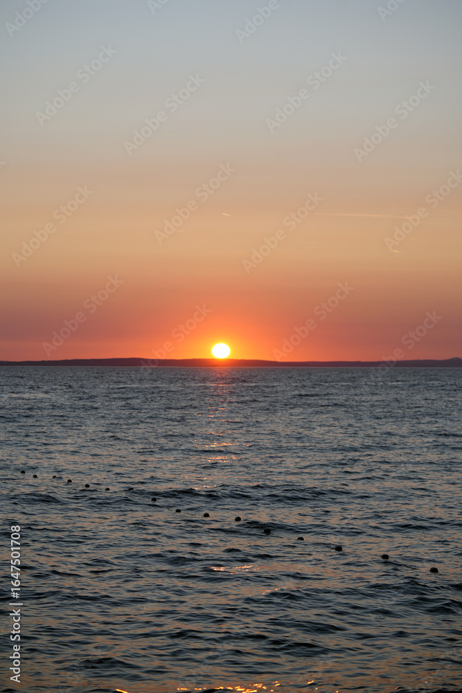 Fototapeta premium sunset over the sea