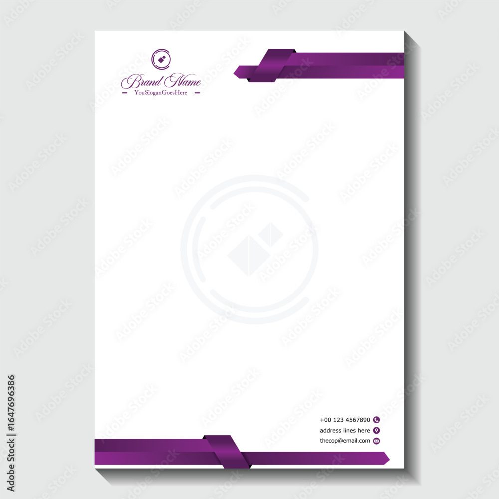 Naklejka premium Professional letterhead design with modern purple accents for business correspondence and branding materials