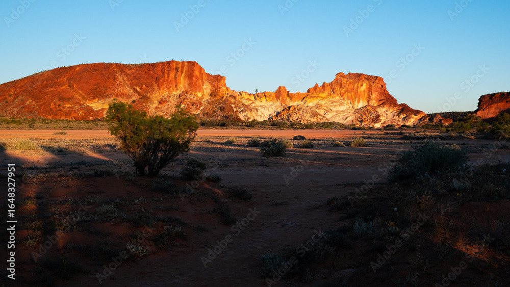 Obraz premium Rainbow Balley at sunset