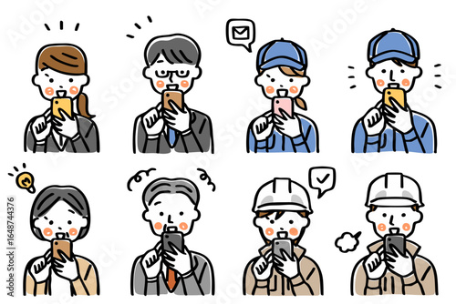 スマートフォンを操作する仕事着の人物のイラストセット＿笑顔