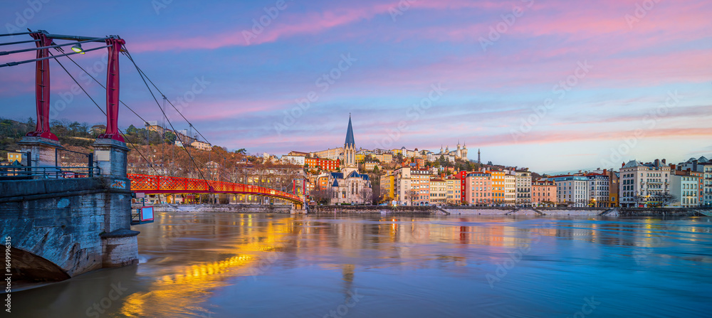 Obraz premium Downtown Lyon city skyline, cityscape of France